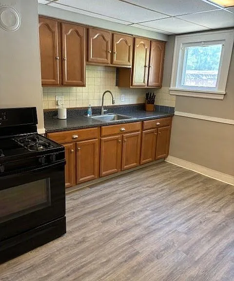10613 Nelson Ave — Photo 13
