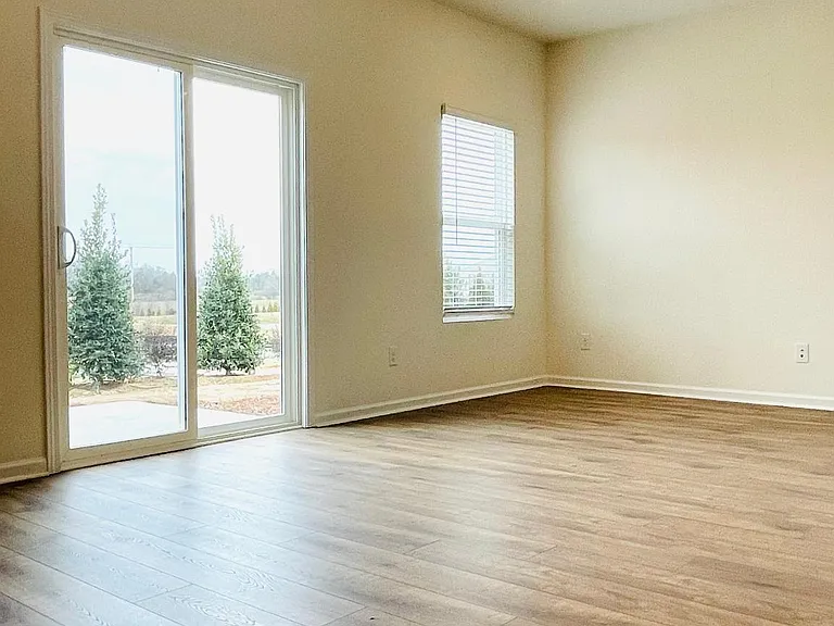 5310 Maynard Hill Dr — Photo 7