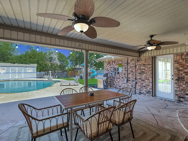 749 Western Trl — Photo 36