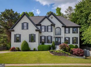 818 Forest Path Ln, Alpharetta, GA 30022