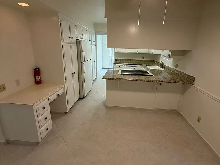 4746 N San Pablo Ave — Photo 5