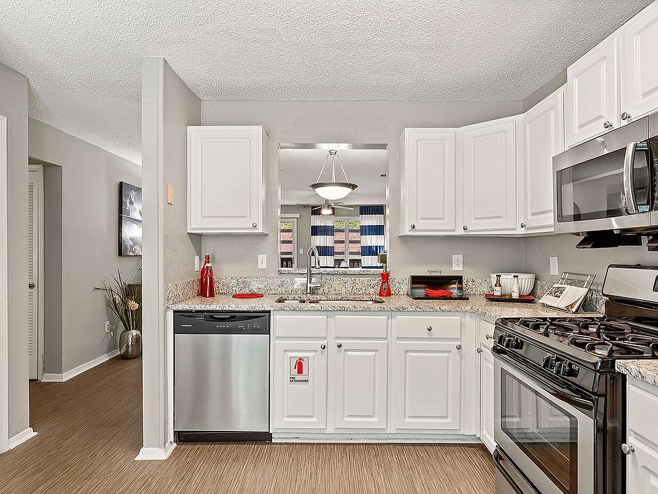 Cortland Addison at Sandy Springs Model LR 2