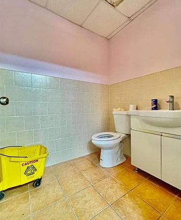 3rd image of 1862 Bath Ave