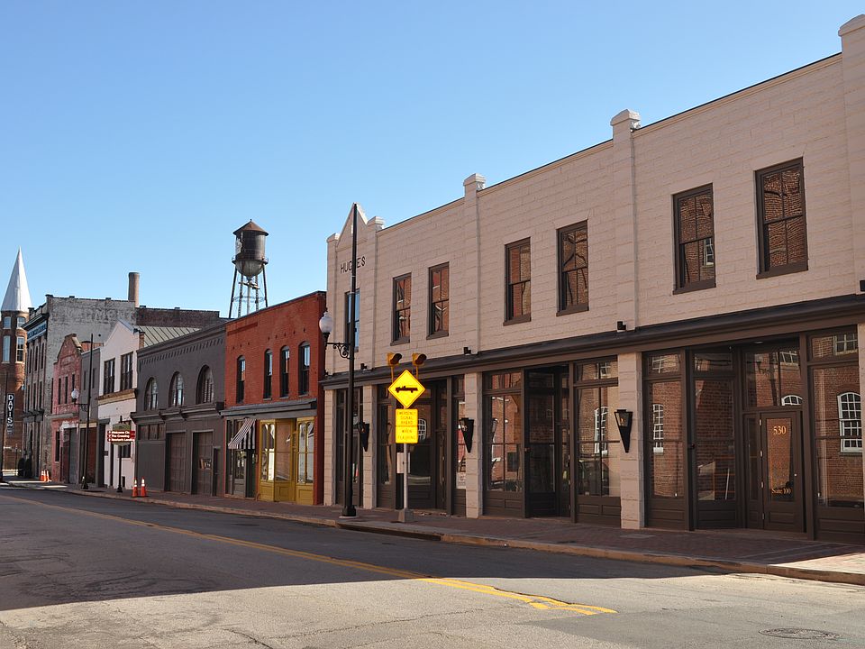 This apartment is located on Craghead St., above Mucho Taqueria.