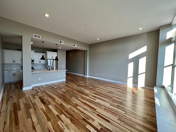 4th image of 409 Lackawanna Ave APT 414
