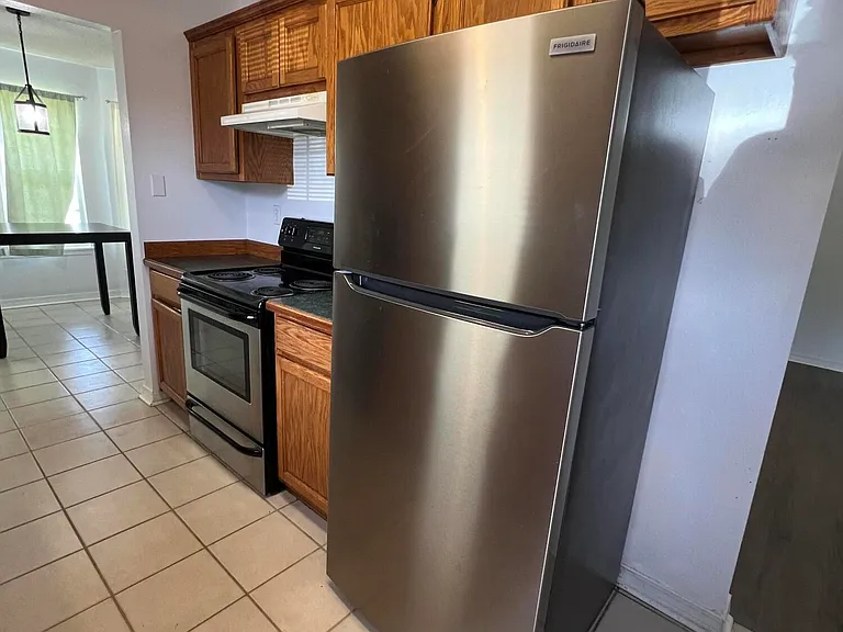 501 Woodward Dr — Photo 6