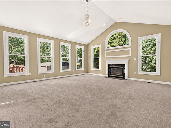 5th image of 6430 Bellevue Pl