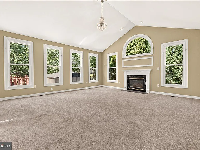 6430 Bellevue Pl — Photo 5