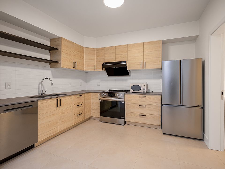 1st image of 2115 Lawson Ave