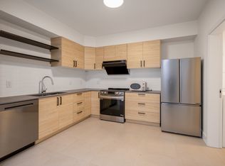 2115 Lawson Ave, West Vancouver, BC V7V2E1