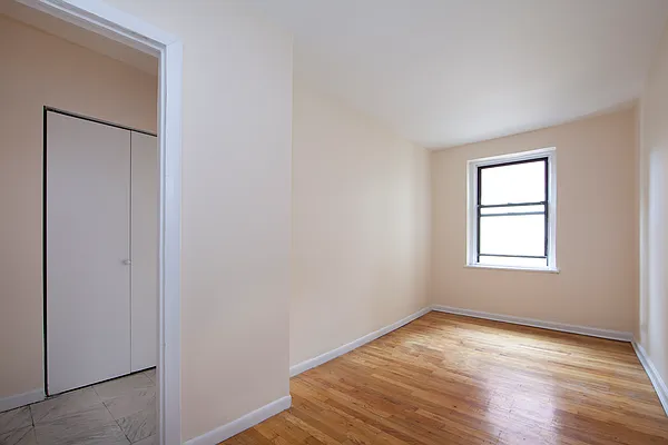 Rented by R New York | media 19