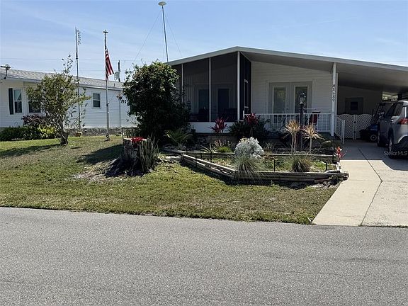 3rd image of 8689 BREEZE HILL DRIVE