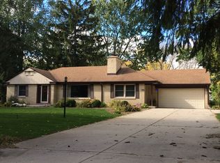 155 N Park Blvd, Brookfield, WI 53005