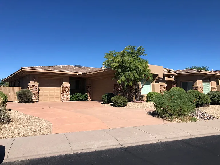 21948 N 79th Pl — Photo 2