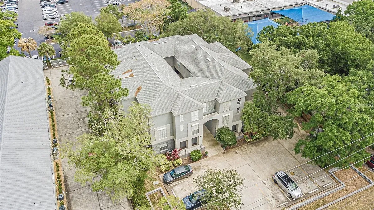 Building Photo - 606 S Glen Ave #9