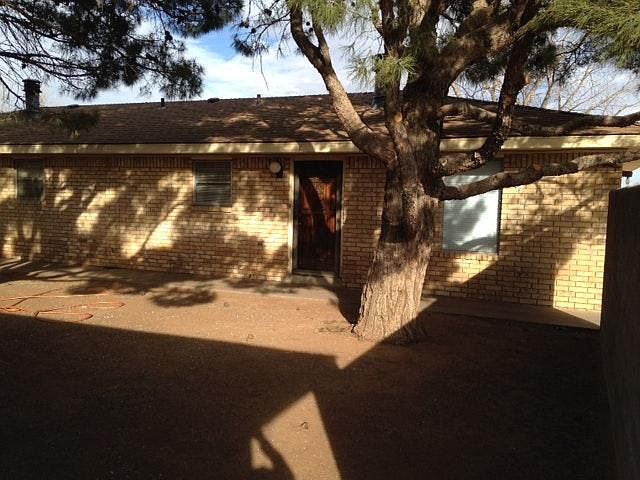 1st image of 2120 Gladstone St APT B
