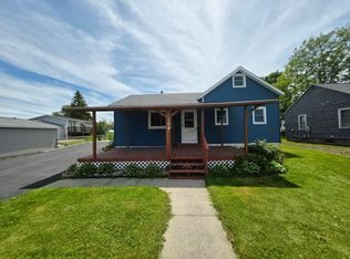 104 5th St SW, Kasson, MN 55944