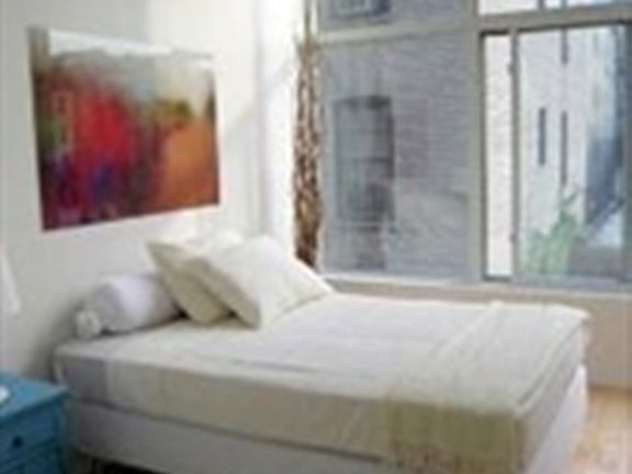 4th image of 524 Saint Johns Pl APT 2C