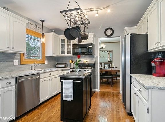 5th image of 1 Weston Ct