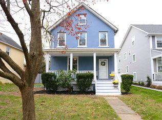 55 Grove Ave, Metuchen, NJ 08840