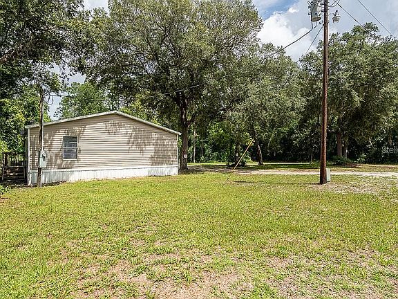5th image of 40635 Palm Dr
