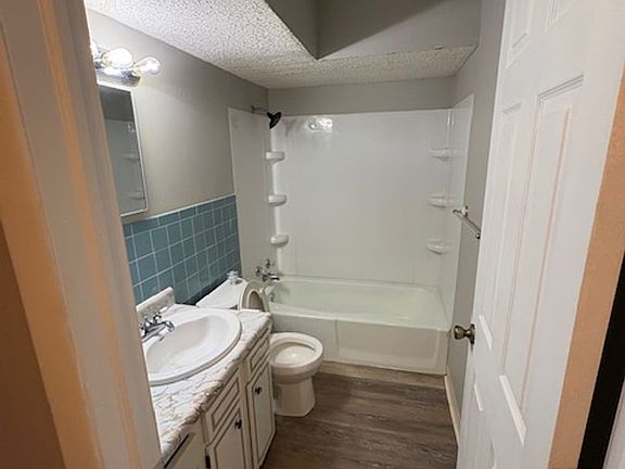5th image of 760 Klinger Ave APT C