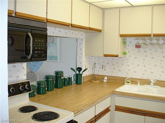 2nd image of 750 W Elkcam Cir Unit 218