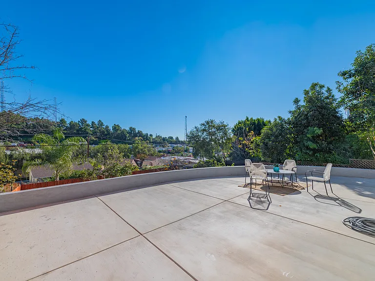1248 N Bonnie Beach Pl — Photo 21
