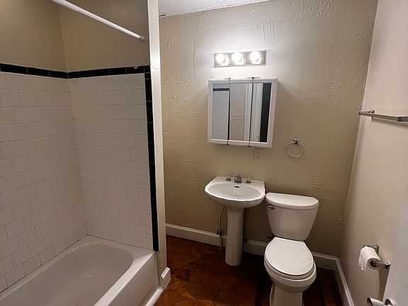 3rd image of 622 N Arthur Ashe Blvd APT 1