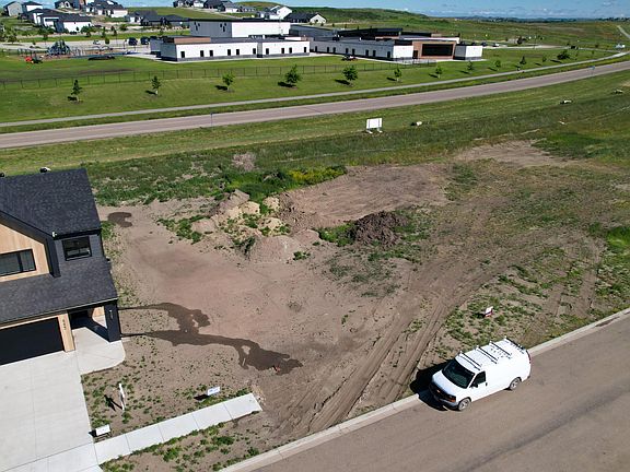 2nd image of 4330 Kites Ln