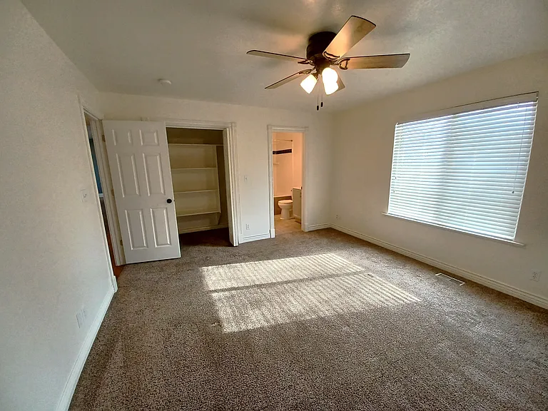 489 S 500th St W — Photo 15