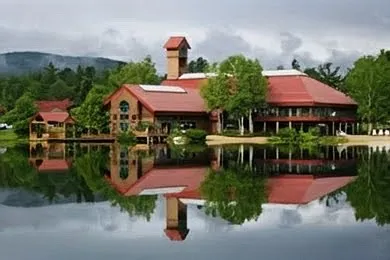 Private Lake and Clubhouse (1 minute walk from condo)