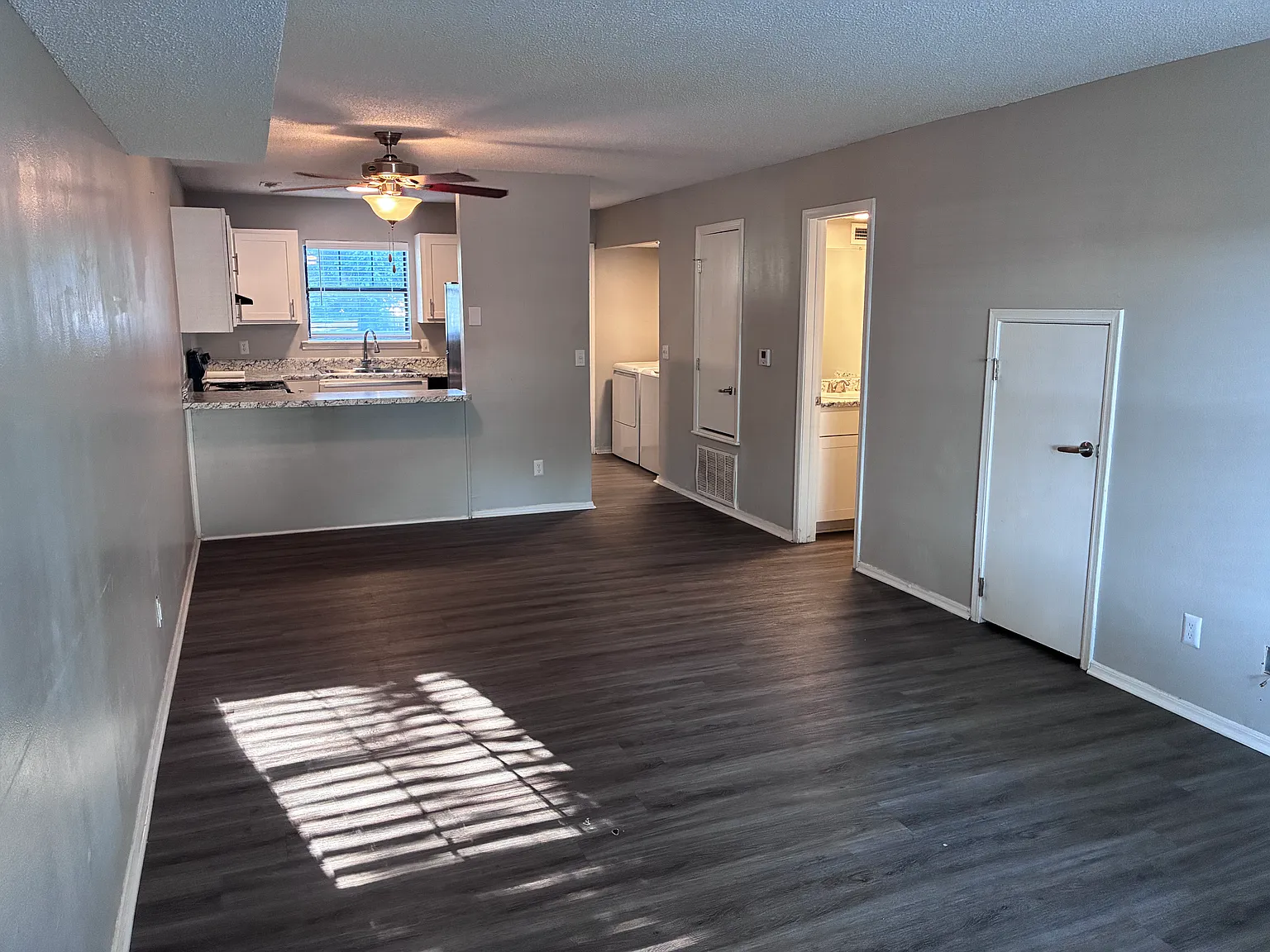 2 bed, 1.5 bath, $1,200 — Photo 4