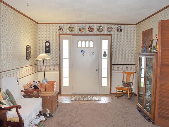4th image of 1112 Park Ave