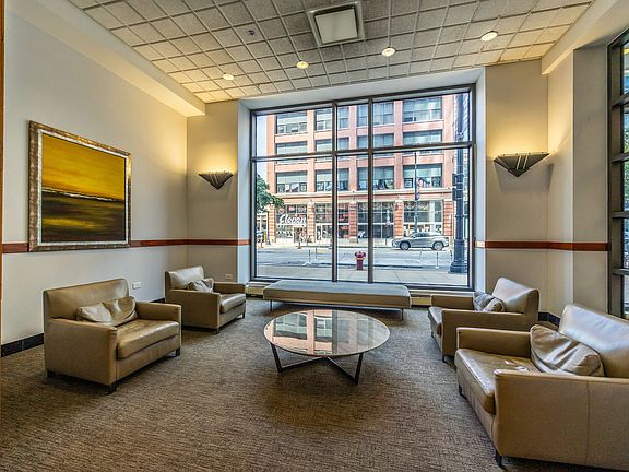 3rd image of 1111 S Wabash Ave APT 2210