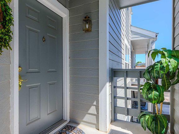4th image of 7420 Singing Hills Dr #K