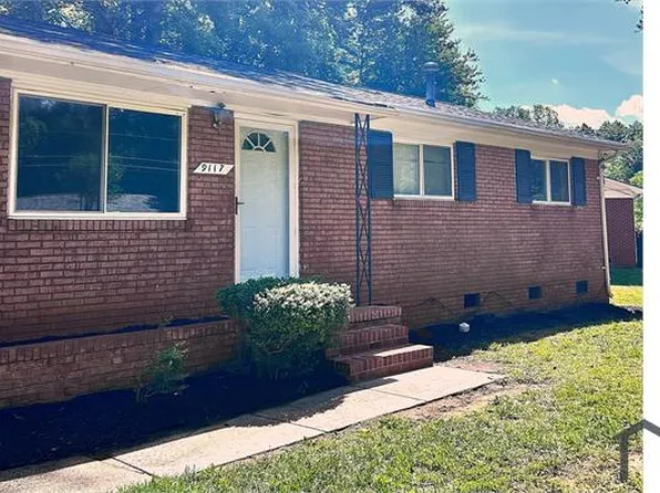 9117 Feldbank Dr, Charlotte, NC 28216