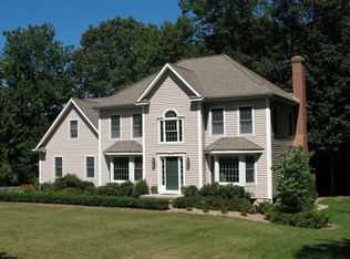 16 Morris Ln, East Lyme, CT 06333