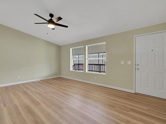 5th image of 6057 Griffith Ave Space 87