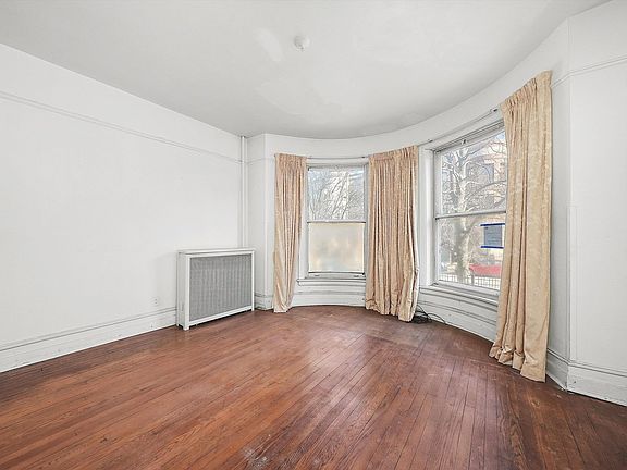 5th image of 4932 S Vincennes Ave