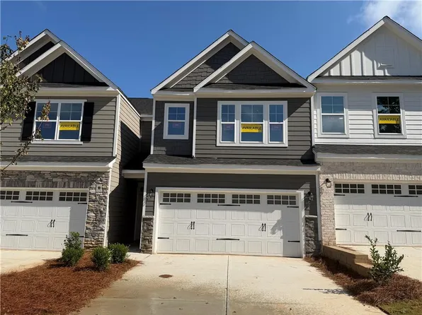 8 Trace Blf, Dawsonville, GA 30534