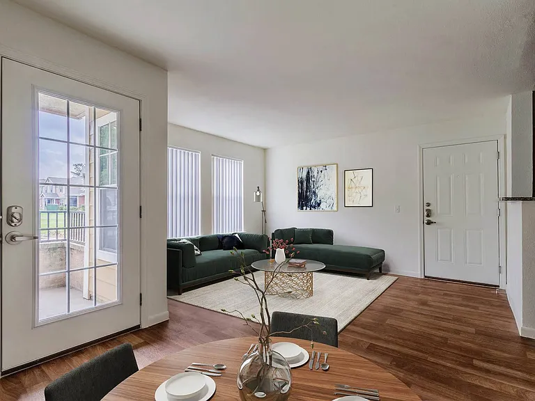 Lakecrest Village — Photo 20