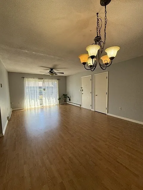 Building Photo - 121 Bailey St #F56