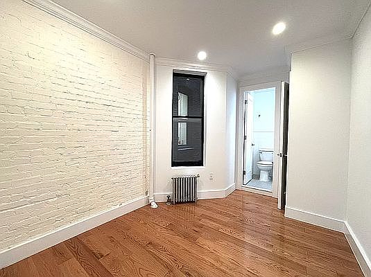 2nd image of 1752 2nd Ave Front 2
