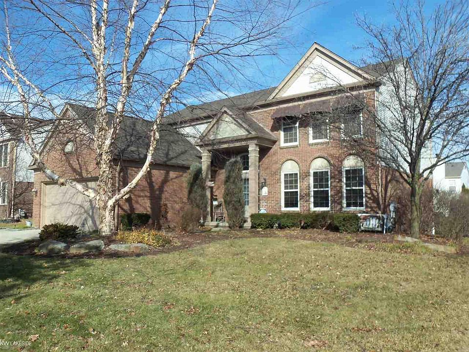 1st image of 17877 Crystal River Dr