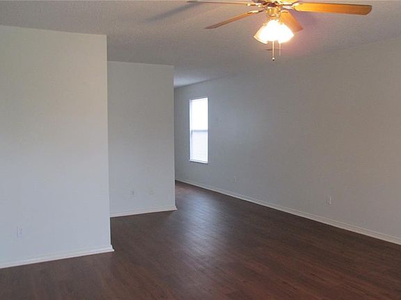 3rd image of 2513 SE 4th Str St