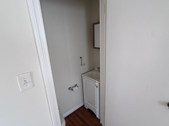 4th image of 1629 Dearborn Dr