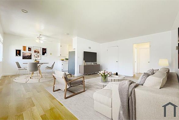 1st image of 3013 Magliocco Dr APT 7