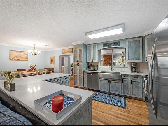 4th image of 761 Fairhaven Dr
