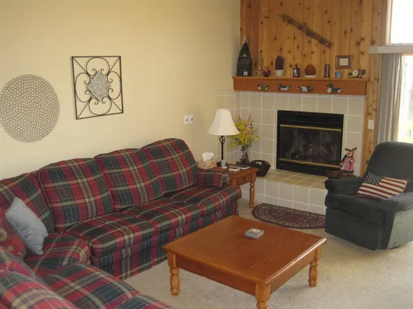 4749 S Pleasantview Rd #137, Harbor Springs, MI 49740